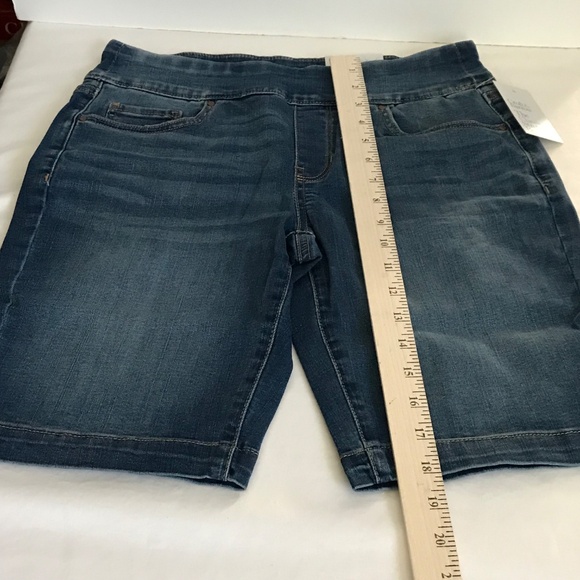 CROFT & BARROW Mid Rise Bermuda Shorts Medium Wash Jean Shorts Women’s Size 4 - Picture 15 of 16